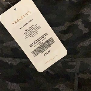 Fabletics Mila Pocket Legging NWT